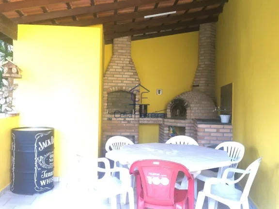 Imagem Sobrado 2 dormitórios em condomínio fechado no bairro do Sumaré - Caraguatatuba/SP