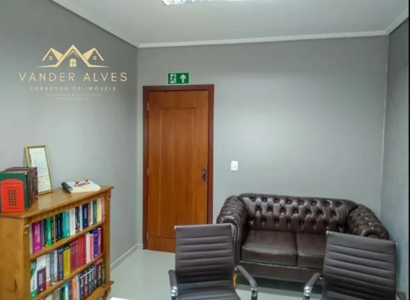 Imagem Oportunidade Única: Ponto Comercial à Venda em Foz do Iguaçu-PR, Jardim Polo Centro - 8 Salas, 12 Banheiros, 980m² de Área!