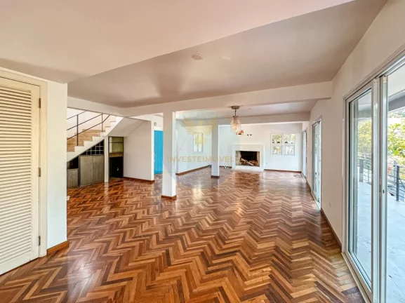 Imagem Casa em Condomínio a Venda no bairro Granja Viana - Carapicuíba, SP