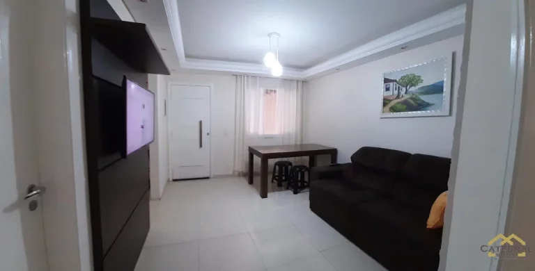 Imagem Casa térrea com 2 quartos sendo 1 suíte com garagem para 3 carros - Jundiaí/SP