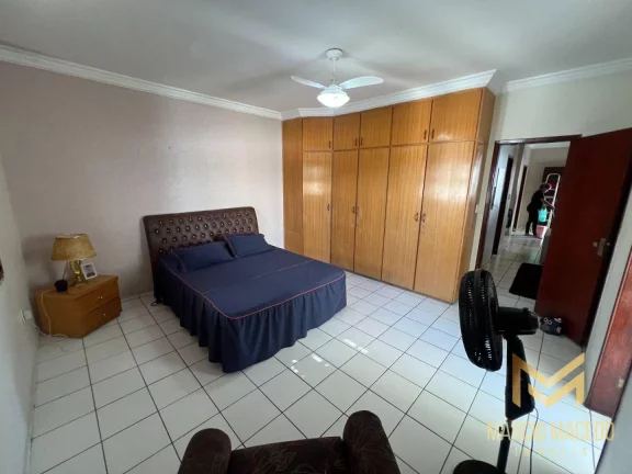 Imagem Casa com 5 dormitórios à venda, 285 m² por R$ 850.000,00 - São Gerardo - Fortaleza/CE
