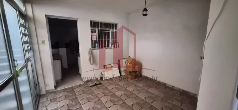 Imagem Imperdível casa à venda em Francisco Morato-SP, Jardim Professor, com 3 quartos, 1 sala, 3 banheiros, 2 vagas de garagem.