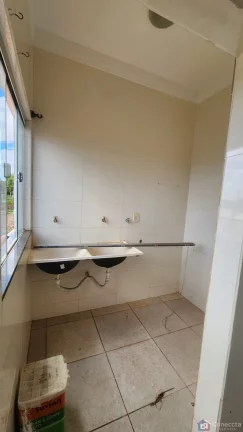 Imagem Apartamento à Venda em Ipanema, Patos de Minas | 2 Quartos, Suíte e Localização Privilegiada