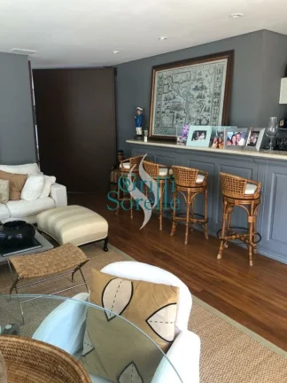 Imagem Cobertura Duplex à Venda em Moema - São Paulo/SP.