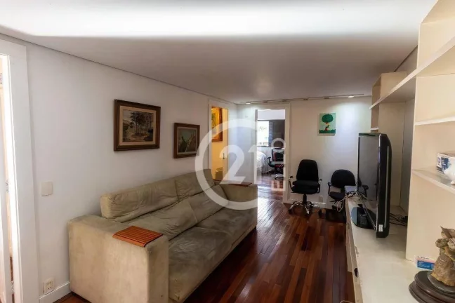 Imagem Apartamento com 3 suítes para alugar, 190 m² - Itaim