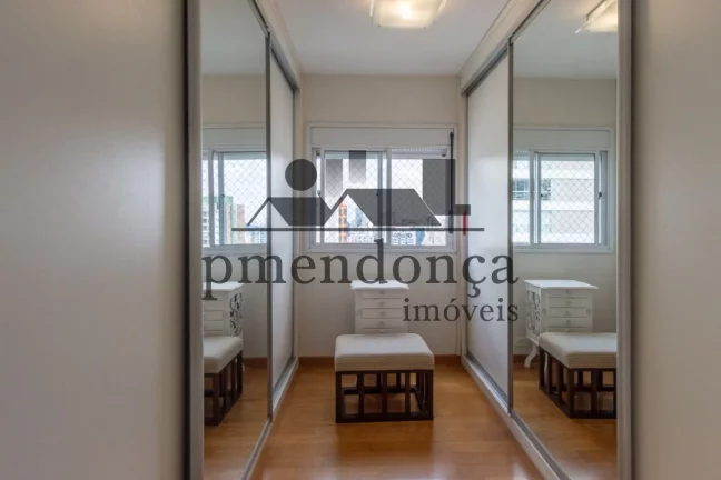 Imagem Apartamento em andar alto, super ensolarado, em um dos prédios mais legais de Pinheiros, 3 dormitó...