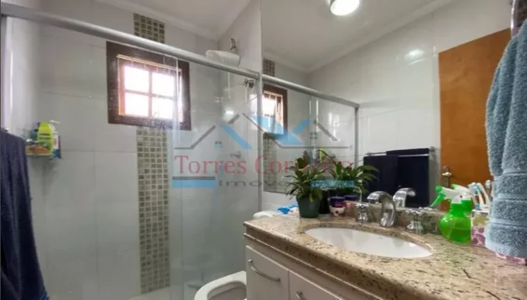 Imagem Sobrado com 3 dorm. (1 suíte) + 4 vagas - Jd. Monte Kemel