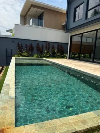Imagem Imperdível Casa em Condomínio à Venda em Votorantim-SP - 4 quartos, 4 suítes, 3 salas, 5 banheiros, 4 vagas, 355,33m².