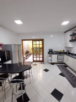 Imagem Sobrado à venda, 214 m² por R$ 800.000,00 - Parque Marajoara - Santo André/SP