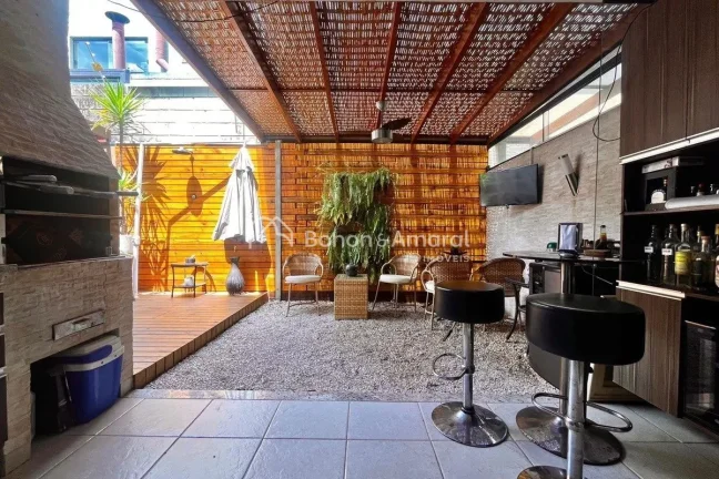 Imagem Localizada em um dos bairros mais desejados de Campinas, esta casa em condomínio na Chácara Primav...