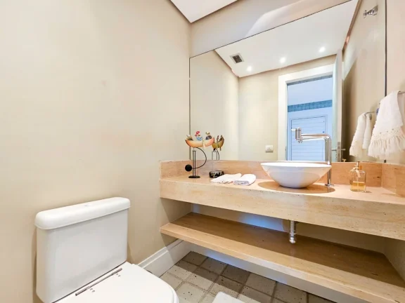 Imagem Imperdível: Apartamento à venda na Riviera de São Lourenço Módulo 06 com 4 quartos, 4 suítes e vista para o mar!