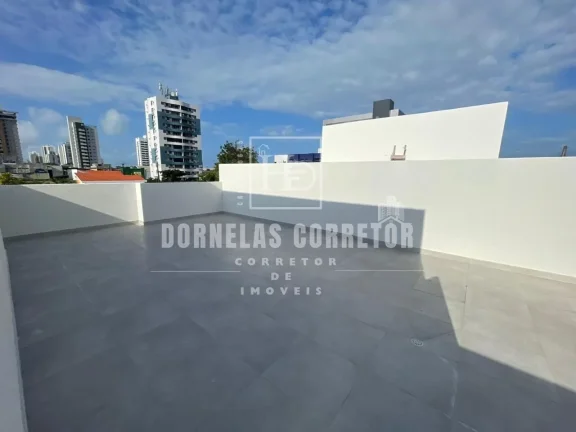 Imagem Casa com 2 Suítes na Rua do Shopping - Localização Privilegiada e Conforto Garantido!