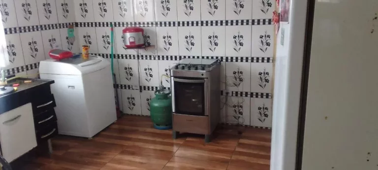 Imagem Casa com 3 dormitórios à venda, 180 m² por R$ 300.000,00 - Jardim Santa Inês - Suzano/SP