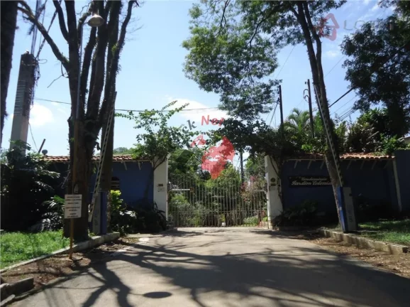 Imagem Casa em Condomínio Térrea 288m2 , Estudo permuta até 60% , 3 Suites ,Lareira, quintal,4 vagas , piscina bairro Jardim Colonial, Granja viana
