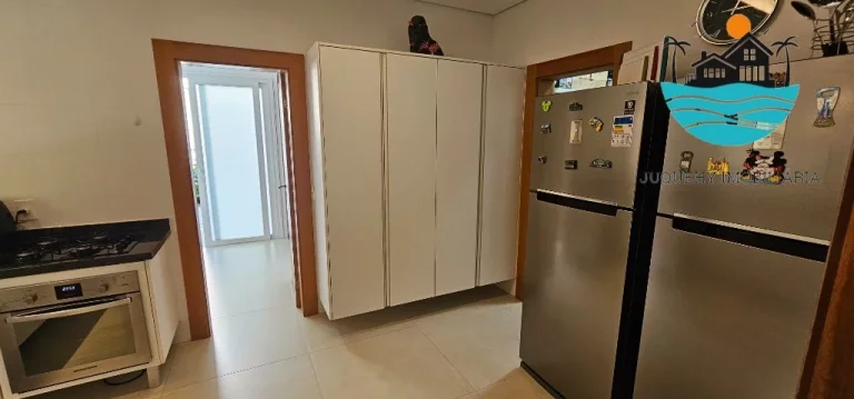 Imagem Casa em condomínio pé na areia - Temporada, com 5 suítes, 1 térrea, serviço de praia, acomodação para 14 pessoas, 4 vagas | Juquehy Imobiliária