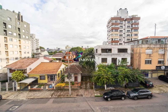 Imagem Cobertura à venda no bairro Passo da Areia - Porto Alegre/RS