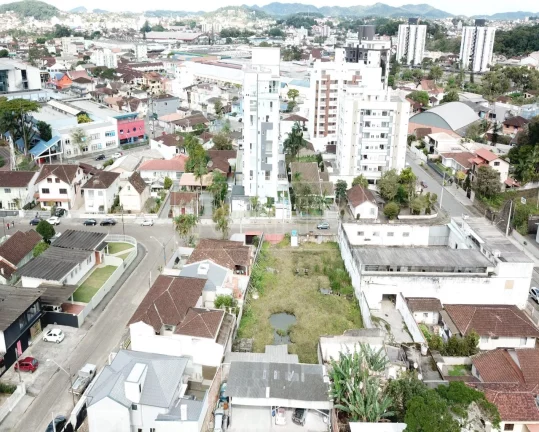 Imagem EXCELENTE TERRENO PARA CONSTRUÇÃO DE EDIFÍCIO PRÓXIMO AO COLÉGIO ELIAS MOREIRA , COMÉRCIOS, E ...