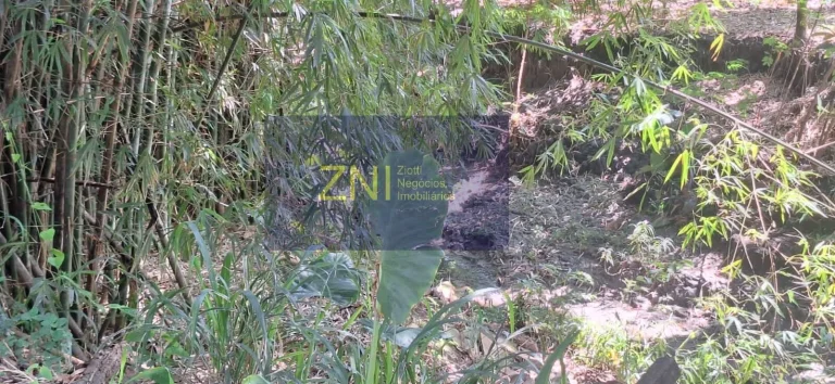 Imagem Chácara Ampla à Venda no Jardim do Trevo R 1386