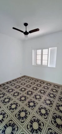 Imagem CASA LADO LINHA COM PISCINA EM DOIS LOTES