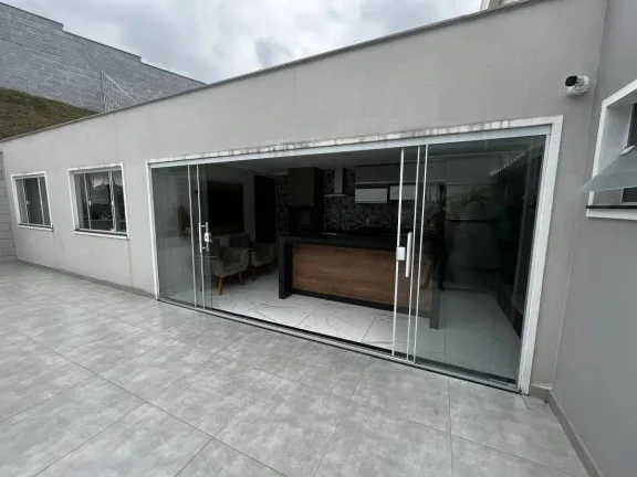 Imagem Casa geminada à venda em Barbacena, Grogotó, com 3 quartos, 132m2