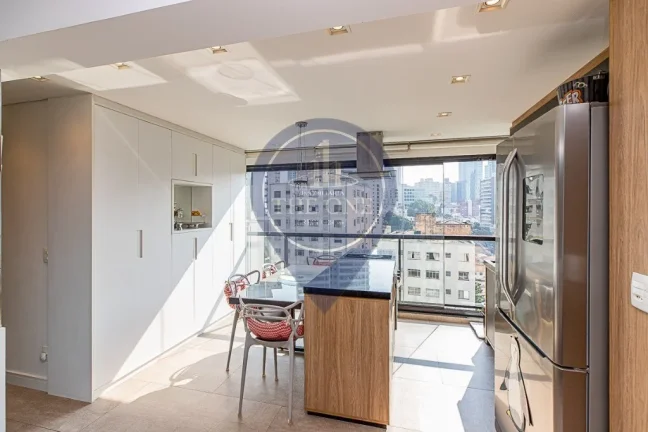 Imagem Apartamento à venda na Vila Mariana, São Paulo-SP: 2 quartos, 1 suíte, 2 salas, 3 banheiros, 2 vagas de garagem!