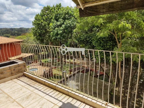 Imagem Casa de Alto Padrão à Venda em Granja Viana - Condomínio Exclusivo (muito!)