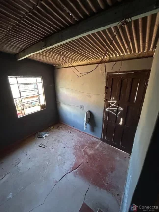 Imagem Casa à Venda no Jardim Paulistano em Patos de Minas – 2 Quartos, Garagem Coberta e Terreno Amplo