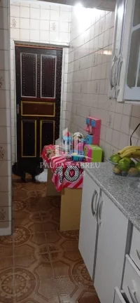 Imagem Casa com Escritura, 2 Dormitórios 1 Banheiro, 1 Vaga, Quintal grande, 2 Cômodos pequenos, Lavanderia, no Jardim Zaíra 3, Mauá-SP