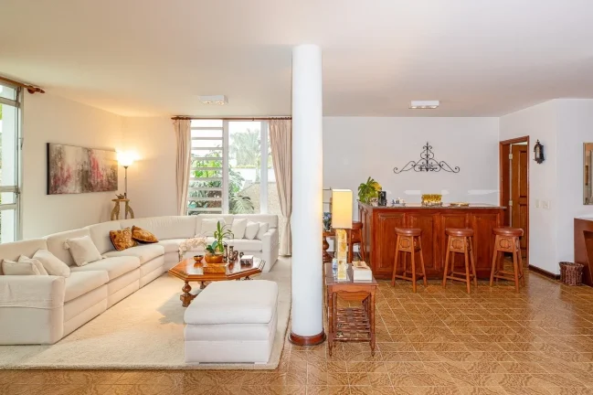 Imagem Casa Sobrado Vila Madalena - 541M², 4 Dorms, 2 Suítes, 5 Vagas, Piscina, Hidromassagem, Lareira, Lavabo.