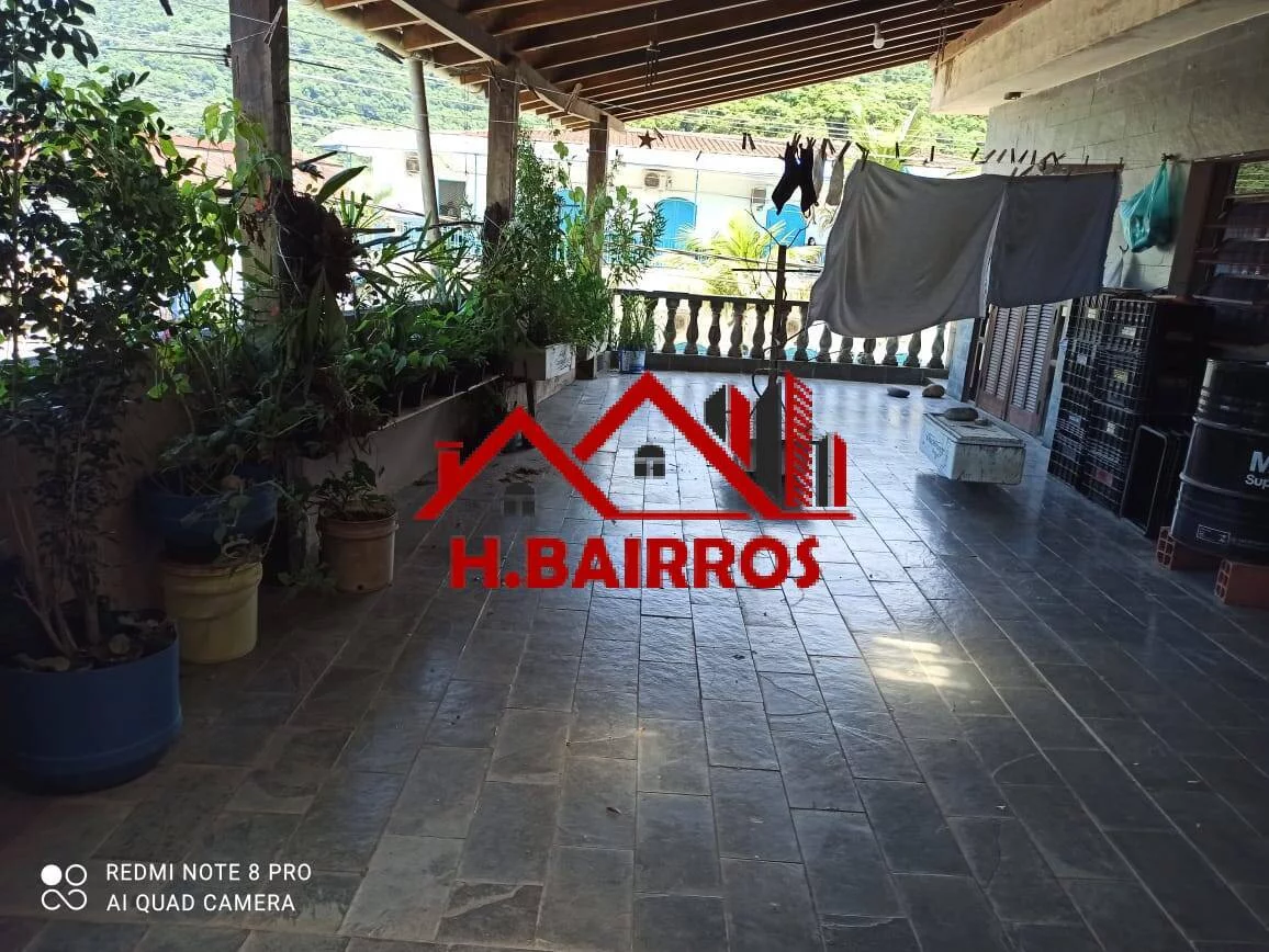 Imagem Casa 02 Dormitórios com Ponto Comercial à Venda em São Sebastião - SP