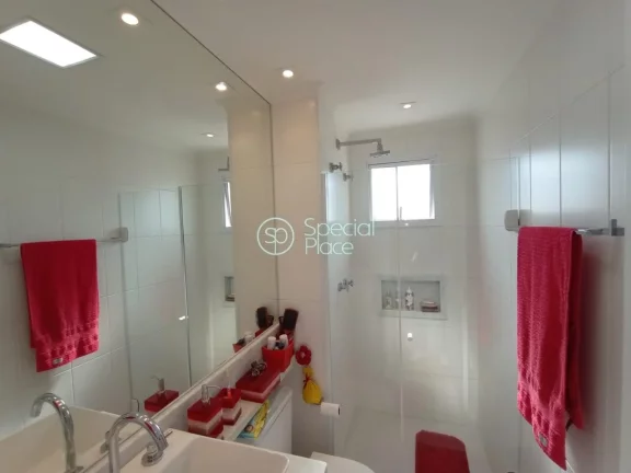 Imagem Lindo apartamento em condomínio cobiçado na região. São 105m² de área privativa, 02 suítes e ...