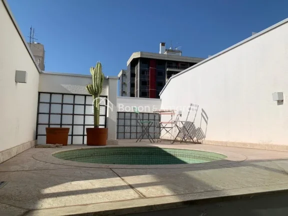 Imagem Desfrute do máximo em conforto e sofisticação nesta cobertura duplex, projetada para atender aos ...