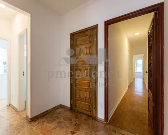 Imagem Apartamento espaçosa na Rua Maranhão com 3 quartos e 2 vagas, 237m²