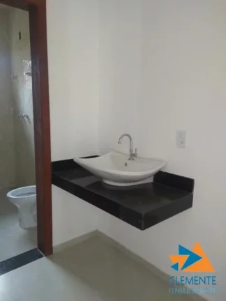 Imagem EXCELENTE CASA NOVA CONDOMINIO FECHADO VALE DO LUAR