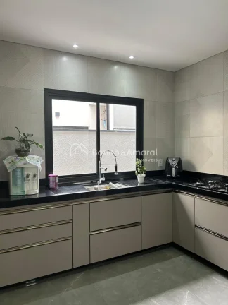 Imagem Sobrado à venda no Residencial Villa do Sol :
 Com 287 m² de área construída - 4 dormitórios e ...