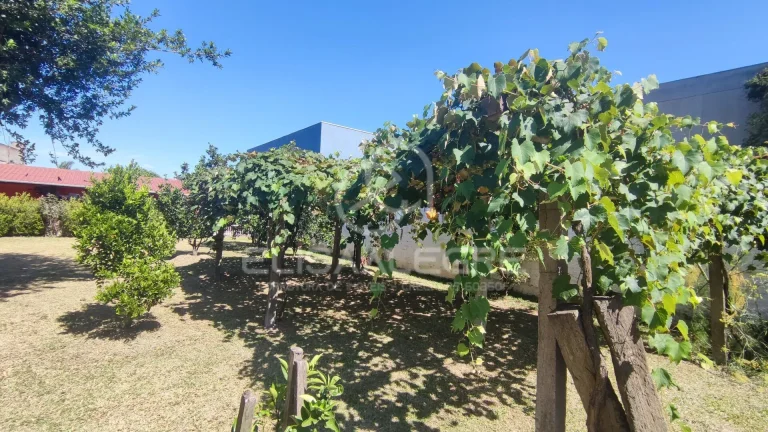 Imagem Casa Mista c/ quiosque e piscina