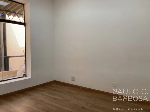 Imagem Pinheiros conjunto em sobreloja - 6 Salas - 3 Vagas - 130m²