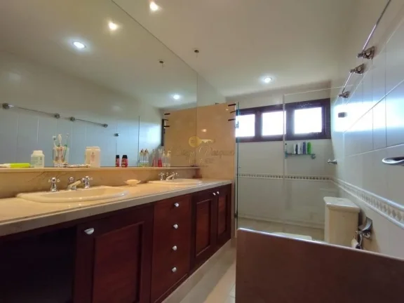 Imagem Casa em Condomínio para Venda em Teresópolis / RJ no bairro Alto