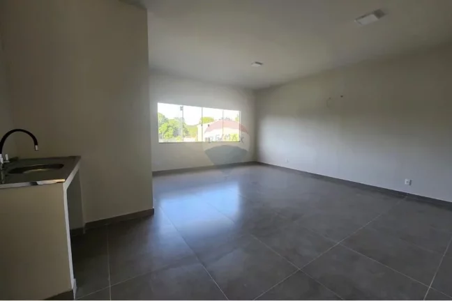 Imagem Prédio Comercial à Venda em Maricá/RJ | 2 Pavimentos| 2 lojas e 4 salas | 324m² Construídos