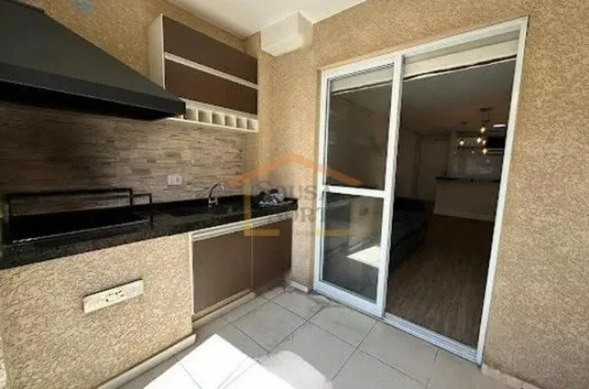 Imagem Apartamento aconchegante com 3 dormitórios, sendo 1 suíte, e 2 banheiros. Possui varanda, cozinha ...