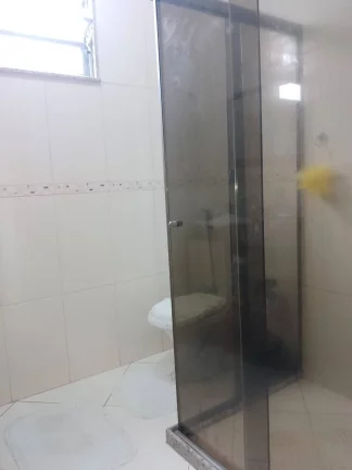 Imagem VENDO ÓTIMA CASA 115M² 2 QUARTOS RUA ANTONIO HOLANDA REALENGO - RJ