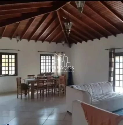 Imagem CASA COM 5 SUÍTE NA CHÁCARAS FERNÃO DIAS PRÓXIMA DE ESCOLA, PONTOS DE ÔNIBUS E MERCADOS.- ATIBAIA