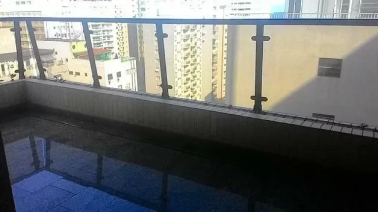 Imagem Praia de Pitangueiras, Alto Padrão, 2 Quadras da Praia, 2 Garagens, Local Nobre,130 Metros de Área Útil, Fino Acabamento!!!