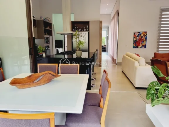 Imagem Casa à venda no Condomínio Reserva Real em Paulínia

Casa maravilhosa térrea com 4 anos, com 3 q...