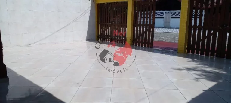 Imagem Casa em Condomínio ,estudo troca por são bernardo 2 dormitórios, wc,cozinha grande, quintal, entrada individual e 1 vaga. Maracanã, Praia Grande
