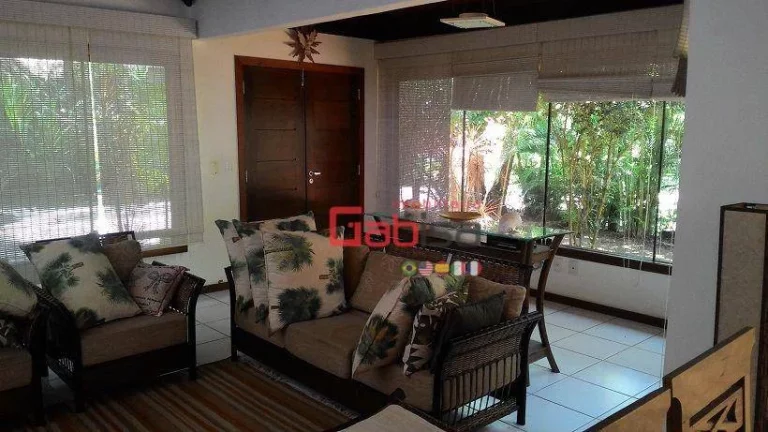 Imagem Casa com 4 dormitórios à venda, 250 m² por R$ 1.800.000,00 - Baia Formosa - Armação dos Búzios/RJ