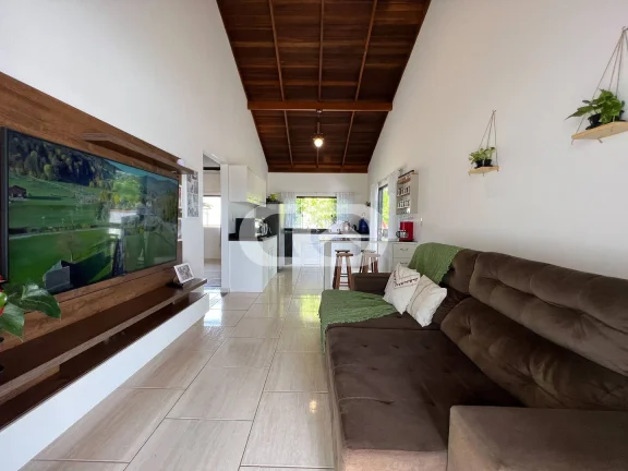 Imagem Casa com fundos para o rio | Costeira | Bal. Barra do Sul