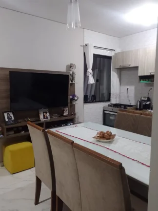 Imagem Terreno com 2 Sobrados, meio lote, com suíte