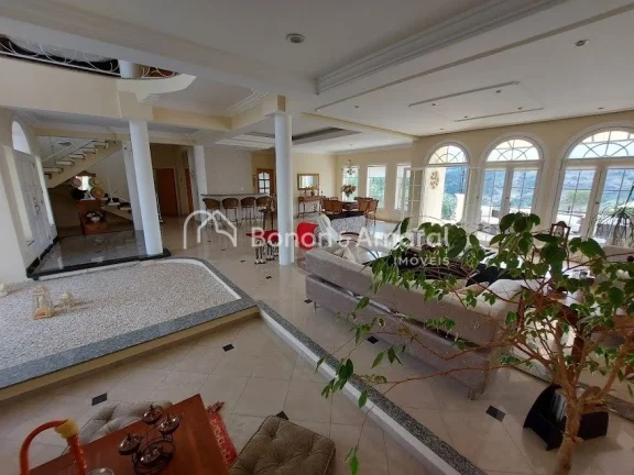 Imagem Esta incrível residência à venda em um condomínio exclusivo em Valinhos, SP, proporciona o máxi...