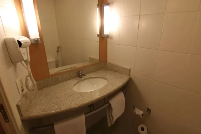 Flat para Venda em Itaboraí, Santo Expedito, 1 dormitório, 1 banheiro, 1 vaga